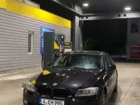 Gebraucht BMW 320 170 PS (125 kW) 2010 Schwarz Limousine
