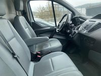 Gebraucht Ford Transit 131 PS (96 kW) 2017 Weiß Van / Kleinbus