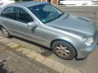 Gebraucht Mercedes C180 143 PS (105 kW) 2003 Silber Limousine