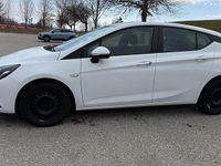 Gebraucht Opel Astra Business 105 PS (77 kW) 2018 Weiß Limousine