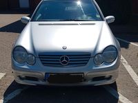 Gebraucht Mercedes C220 143 PS (105 kW) 2002 Silber Coupé