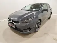 Neu Kia Ceed Style 140 PS (102 kW) 2025 Dark penta metal Kleinwagen