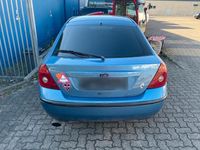 Gebraucht Ford Focus 125 PS (91 kW) 2002 Blau Limousine