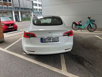 Gebraucht Tesla Model 3 RWD 208 kW (283 PS) 2023 Weiß Limousine