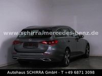 Gebraucht Mercedes C300e 204 PS (150 kW) 2024 Grau Limousine