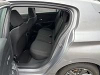 Gebraucht Peugeot 308 Active 131 PS (96 kW) 2023 Artense silber Limousine
