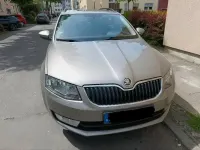 Usado Skoda Octavia 105 CV (77 kW) 2013 Amarillo Familiar