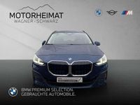 Gebraucht BMW 220 Active Tourer 170 PS (125 kW) 2024 Phytonicblau metallic Van / Kleinbus