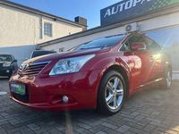 Gebraucht Toyota Avensis Sol 126 PS (92 kW) 2010 Rot Limousine
