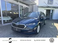 Gebraucht Skoda Octavia Ambition 116 PS (85 kW) 2023 Lavablau (metallic) Kombi