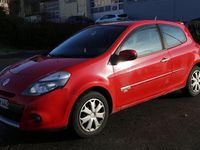 Gebraucht Renault Clio II Dynamique 101 PS (74 kW) 2009 Rot Limousine