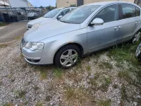 Second-hand VW Passat Comfortline 140 CP (102 kW) 2005 Argintiu Berlinǎ
