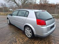 Gebraucht Opel Signum Elegance 155 PS (114 kW) 2003 Starsilber iii m2 Kleinwagen