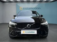 Gebraucht Volvo XC60 Plus 197 PS (144 kW) 2023 Schwarz SUV