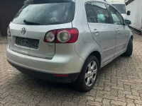 Gebraucht VW Golf Plus Cross 105 PS (77 kW) 2008 Silber Kleinwagen