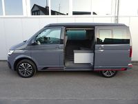 Gebraucht VW California Beach 150 PS (110 kW) 2023 Grau Van