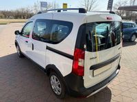 Gebraucht Dacia Dokker Stepway 116 PS (85 kW) 2017 Weiß Van / Kleinbus