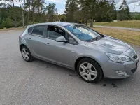 Gebraucht Opel Astra Edition 140 PS (102 kW) 2011 Grau Limousine