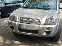 Second-hand Hyundai Tucson 140 CP (102 kW) 2007 Argintiu SUV