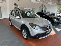 Gebraucht Dacia Sandero Stepway 84 PS (61 kW) 2012 Grau Kleinwagen