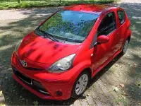 Gebraucht Toyota Aygo Cool 68 PS (50 kW) 2012 Rot Kleinwagen