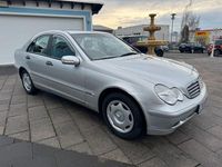 Gebraucht Mercedes C220 Classic 143 PS (105 kW) 2003 Silber Limousine