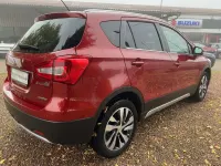 Gebraucht Suzuki SX4 Comfort+ 140 PS (102 kW) 2017 Rot Limousine