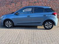 Gebraucht Hyundai i20 Passion 84 PS (61 kW) 2018 Grau Kleinwagen