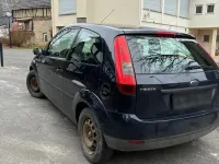 Używany Ford Fiesta 60 KM (44 kW) 2003 Czarny Hatchback