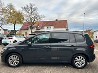 Gebraucht VW Touran Comfortline 150 PS (110 kW) 2021 Grau Van / Kleinbus