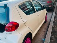 Gebraucht Toyota Aygo 68 PS (50 kW) 2008 Weiß Kleinwagen