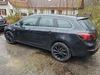 Gebraucht Opel Astra Edition 165 PS (121 kW) 2014 Schwarz Kombi