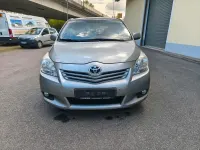 Gebraucht Toyota Verso 126 PS (92 kW) 2010 Silber Van / Kleinbus
