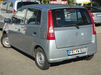 Gebraucht Daihatsu Cuore Plus 58 PS (42 kW) 2003 Silber Kleinwagen