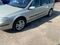 Gebraucht Renault Laguna II 134 PS (98 kW) 2003 Gelb Kombi