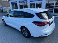 Gebraucht Ford Focus Titanium X 116 PS (85 kW) 2024 Frozen white Kombi
