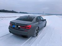 Gebraucht BMW 730 265 PS (194 kW) 2016 Grau Limousine