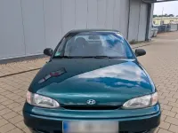 Gebraucht Hyundai Accent 81 PS (59 kW) 1995 Grün Limousine
