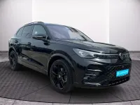 Gebraucht VW Tiguan R-line 150 PS (110 kW) 2024 Deep black perleffekt SUV