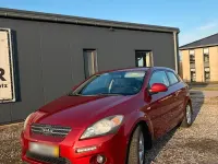 Gebraucht Kia Ceed EX 126 PS (92 kW) 2008 Rot Kleinwagen