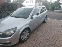 Gebraucht Opel Astra 101 PS (74 kW) 2005 Silber Kombi