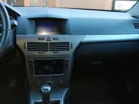 Second-hand Opel Astra 140 CP (102 kW) 2006 Negru Break
