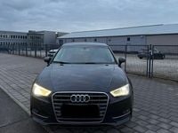 Gebraucht Audi A3 Sportback Ambition 110 PS (80 kW) 2015 Schwarz Kleinwagen