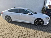 Gebraucht Opel Insignia Dynamic 209 PS (153 kW) 2020 Weiß Limousine