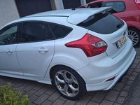 Gebraucht Ford Focus Sport 250 PS (183 kW) 2013 Weiß Limousine
