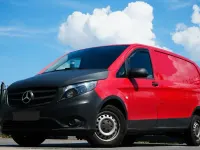 Gebraucht Mercedes Vito 136 PS (100 kW) 2016 Rot Van
