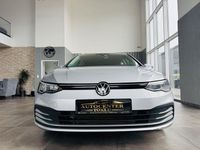 Gebraucht VW Golf VIII Life 150 PS (110 kW) 2024 Reflexsilber Kombi