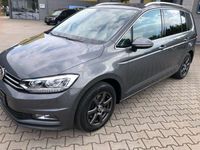 gebraucht VW Touran Comfortline 8-fach bereift, Navi, SHZ,Climatr.,LED