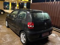 Gebraucht VW Fox 54 PS (39 kW) 2006 Schwarz Kleinwagen