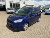 Gebraucht Ford Tourneo Courier Titanium 101 PS (74 kW) 2017 Blau Van / Kleinbus